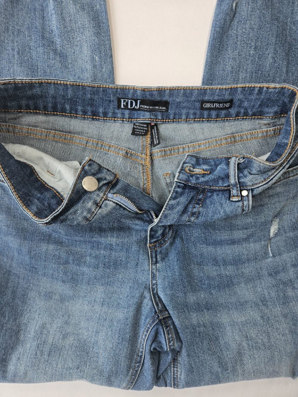 FDJ French Dressing Girlfriend Distressed Jeans Size 4